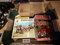 Vintage jaarboeken en levensverhalen - afbeelding 2 van  9