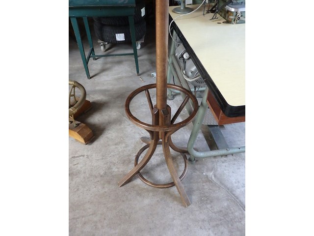 Vintage kapstok hoogte 185cm - afbeelding 2 van  2