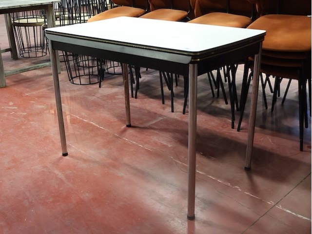 Vintage keukentafel - afbeelding 1 van  3