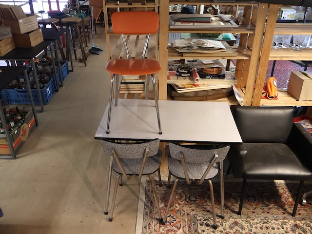 Vintage keukentafel - afbeelding 2 van  6