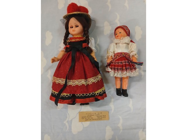 Vintage klederdracht poppen - afbeelding 1 van  1