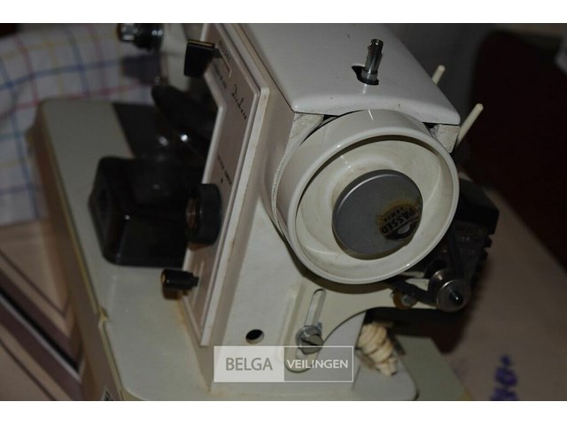 Vintage kleider de luce naaimachine - afbeelding 3 van  5