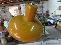 Vintage lamp metaal en hout - afbeelding 2 van  3