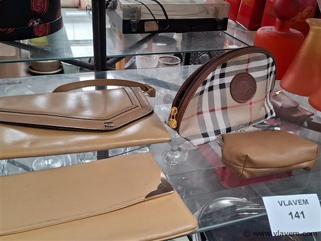 Vintage lederwaren - afbeelding 1 van  2