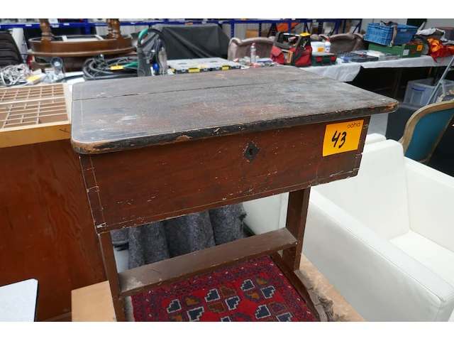 Vintage lessenaar + salontafel - afbeelding 2 van  4