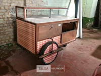 Vintage marktkraam kar - afbeelding 3 van  7