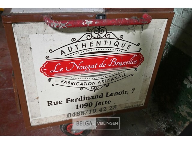 Vintage marktkraam kar - afbeelding 7 van  7