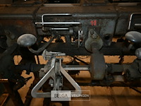 Vintage mechanisch weefgetouw - afbeelding 5 van  10