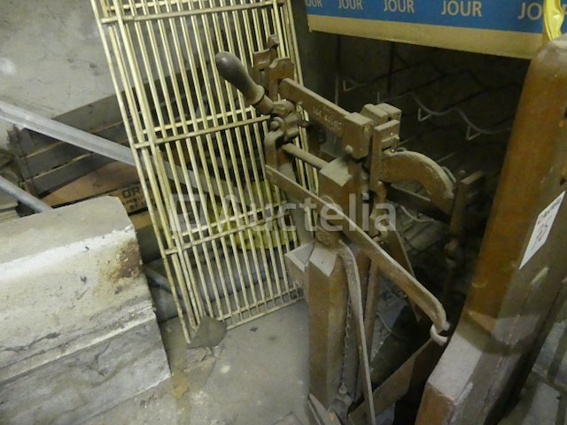 Vintage mechanische schaal - afbeelding 2 van  7