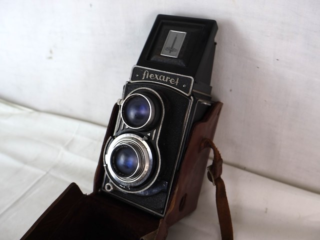 Vintage meopta flexaret fototoestel - afbeelding 2 van  5