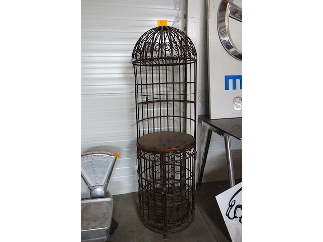 Vintage metalen wijn/ drankbar - afbeelding 1 van  4