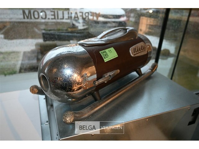 Vintage miele stofzuiger - afbeelding 1 van  5