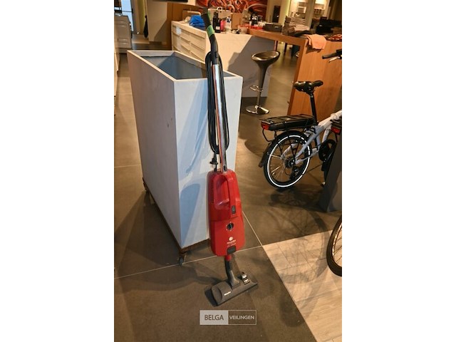 Vintage miele stofzuiger - afbeelding 1 van  6