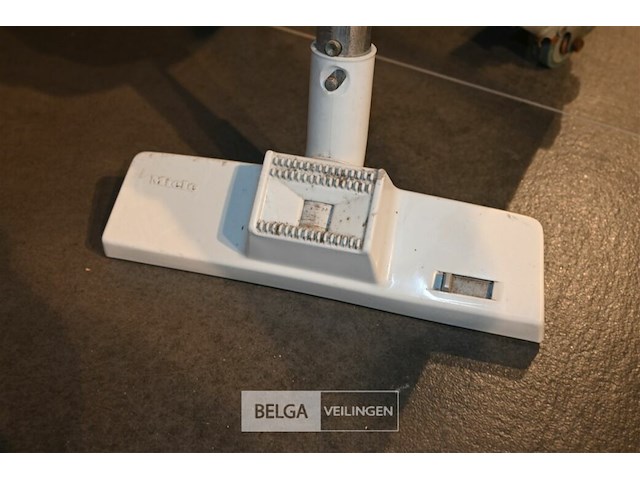 Vintage miele stofzuiger - afbeelding 3 van  6