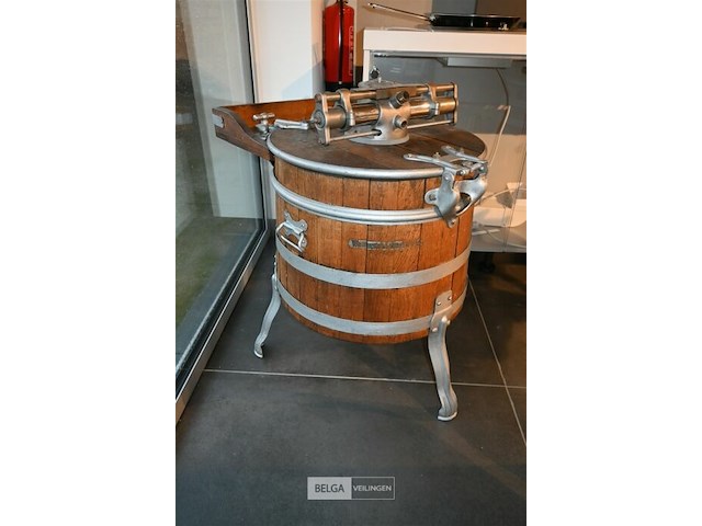 Vintage miele wasmachine - afbeelding 2 van  6