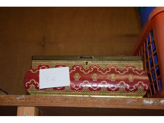 Vintage naaidoos - afbeelding 1 van  3