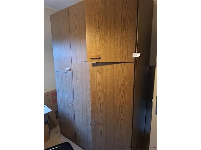 Vintage opbergkast - afbeelding 1 van  2