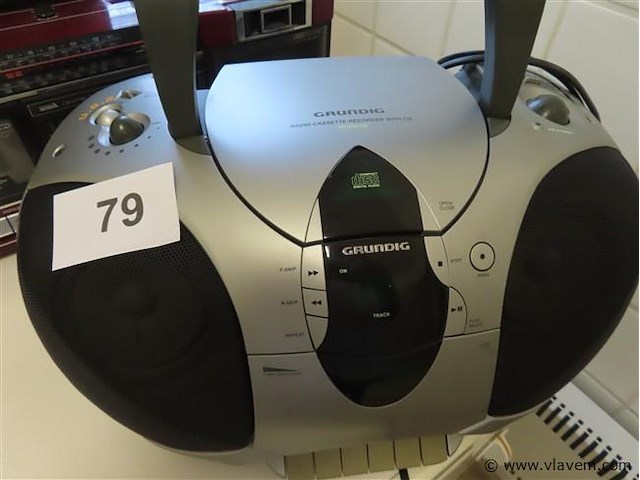 Vintage radio 3 stuks, werking onbekend - afbeelding 2 van  3