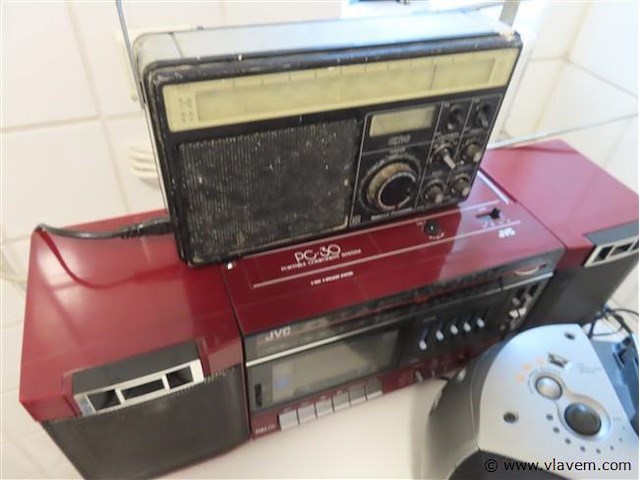 Vintage radio 3 stuks, werking onbekend - afbeelding 3 van  3