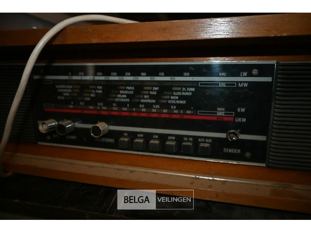 Vintage radio - afbeelding 3 van  5