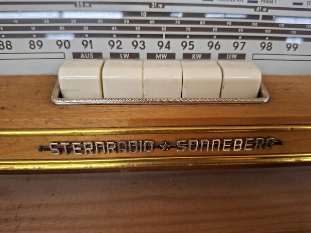 Vintage radio - afbeelding 3 van  6