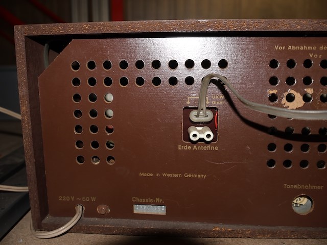 Vintage radio - afbeelding 6 van  6