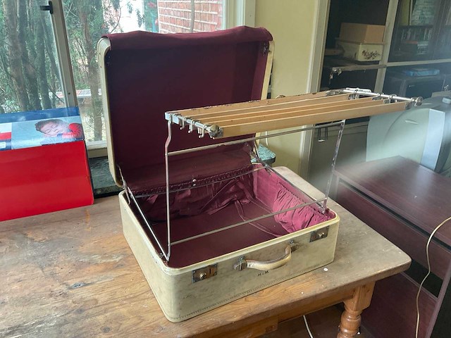 Vintage reiskoffer - afbeelding 1 van  4