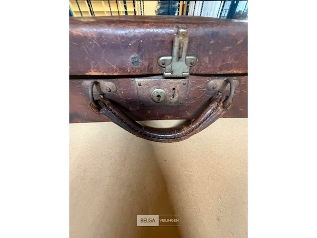 Vintage reiskoffer - afbeelding 2 van  2