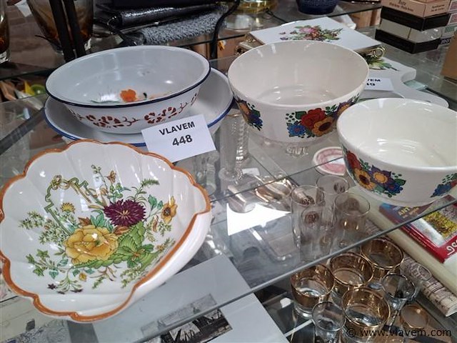 Vintage schaal - afbeelding 1 van  2