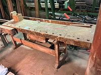 Vintage schrijnwerkerstafel - afbeelding 2 van  5