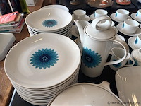 Vintage servies. 67-delig - afbeelding 2 van  7