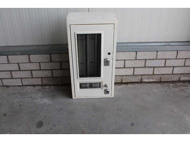 Vintage sigarettenautomaat - afbeelding 1 van  5