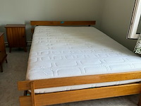 Vintage slaapkamer met buro - afbeelding 1 van  5