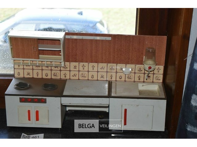Vintage speelgoedkeukentje - afbeelding 2 van  4