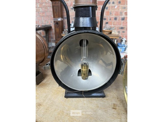 Vintage spoorweglantaarn - afbeelding 5 van  5