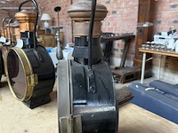 Vintage spoorweglantaarn - afbeelding 2 van  3