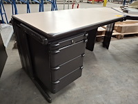 Vintage stalen bureautafel - afbeelding 4 van  4