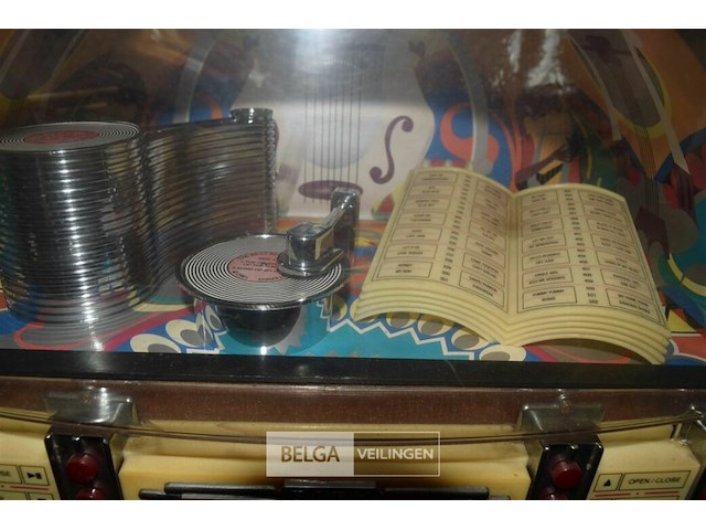 Vintage stijl juke box - afbeelding 2 van  2