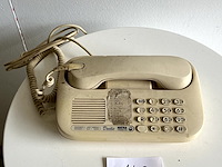 Vintage telefoon - afbeelding 1 van  1