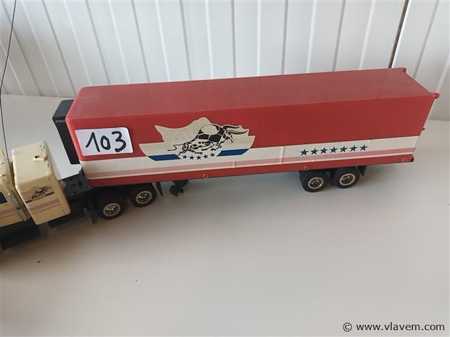 Vintage truck - afbeelding 4 van  5