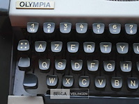 Vintage typmachine - afbeelding 4 van  5