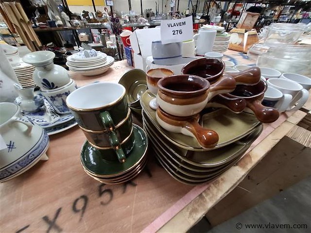 Vintage vaatwerk - afbeelding 1 van  2