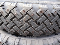 Vintage volvo spijkerbanden - afbeelding 4 van  6