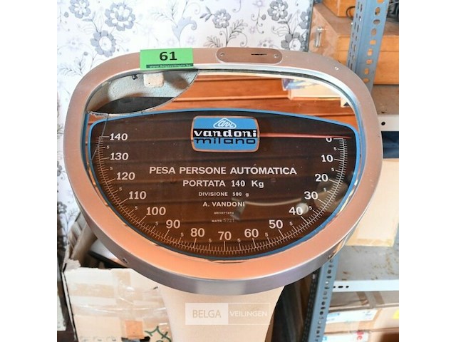 Vintage weegschaal vandoni milano - afbeelding 2 van  2