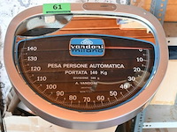 Vintage weegschaal vandoni milano - afbeelding 2 van  2