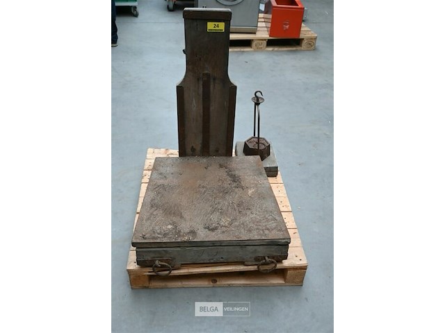 Vintage weegschaal - afbeelding 1 van  3