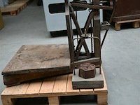 Vintage weegschaal - afbeelding 2 van  3