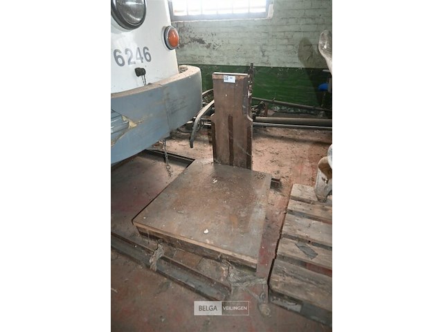 Vintage weegschaal - afbeelding 1 van  5