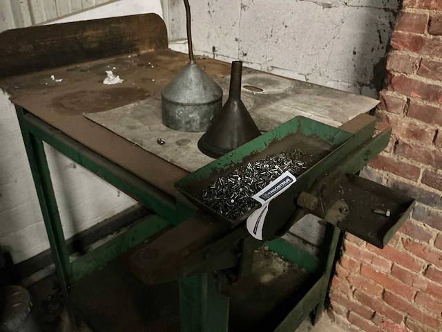 Vintage werkbank - afbeelding 3 van  3