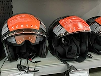 Vinz diverse modellen en maten motorhelmen (4x) - afbeelding 2 van  8